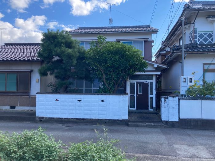 5630吉方温泉2丁目の外観