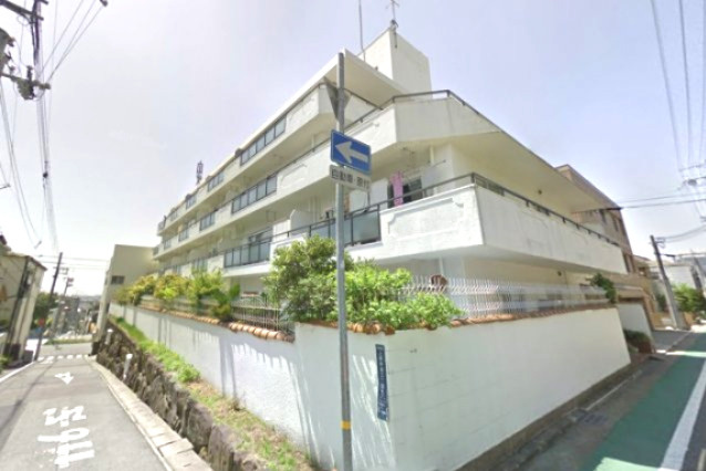 グランディア新神戸の外観