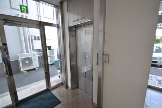 【エントランス】