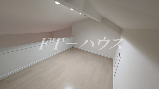 FUN-BOX津田沼の居間・リビング