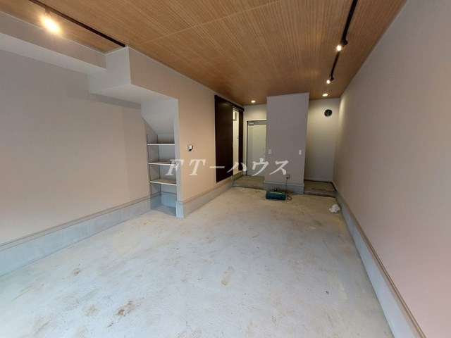 FUN-BOX津田沼の駐車場