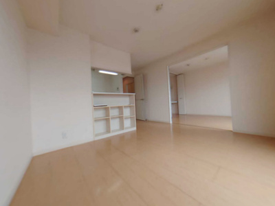 【居間・リビング】 | ファミリーメイト矢田 B棟