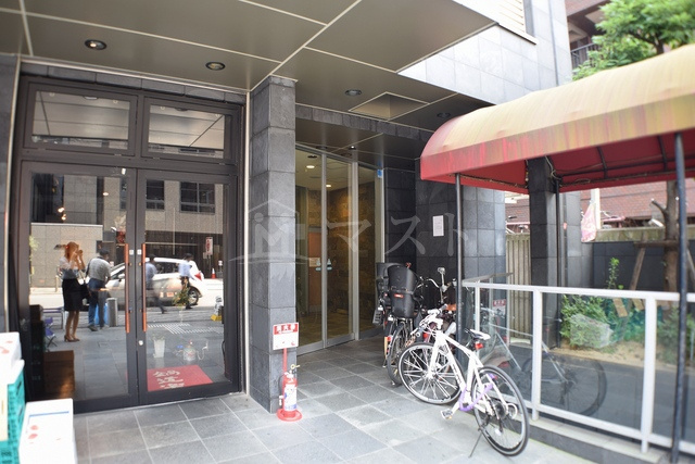 ブラービ南船場のエントランス