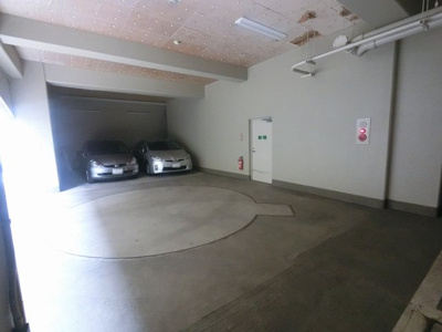 【駐車場】 | ライオンズマンション大師駅前 | ターンテーブル付の駐車場です。