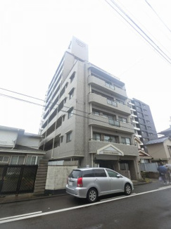 【外観】 | 総戸数２８戸、平成６年３月築、管理人は巡回勤務につき管理体制良好です♪