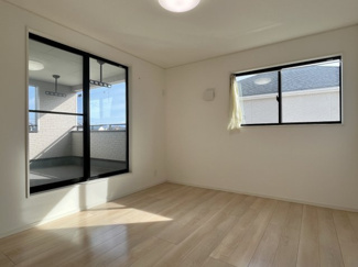 【洋室】 | 南友田築浅