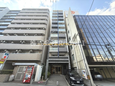 【外観】 | ジアコスモ谷町四丁目 | 外観は落ち着いています