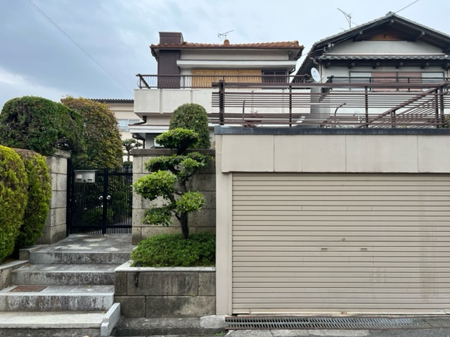 金剛1丁目貸家の外観