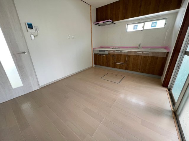 和歌山市岩橋・中古戸建・113129の居間・リビング