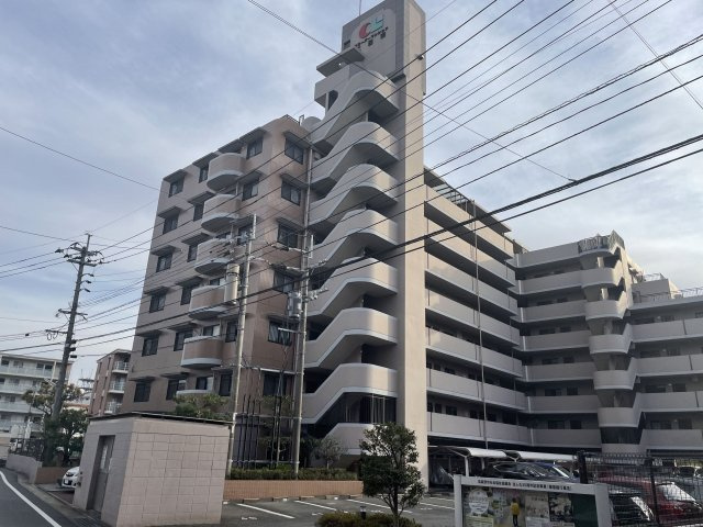クローバーマンション二日市の外観