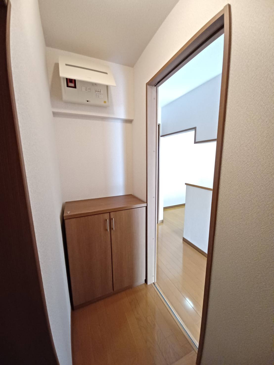 ヒーローマンション・リヴェールの玄関