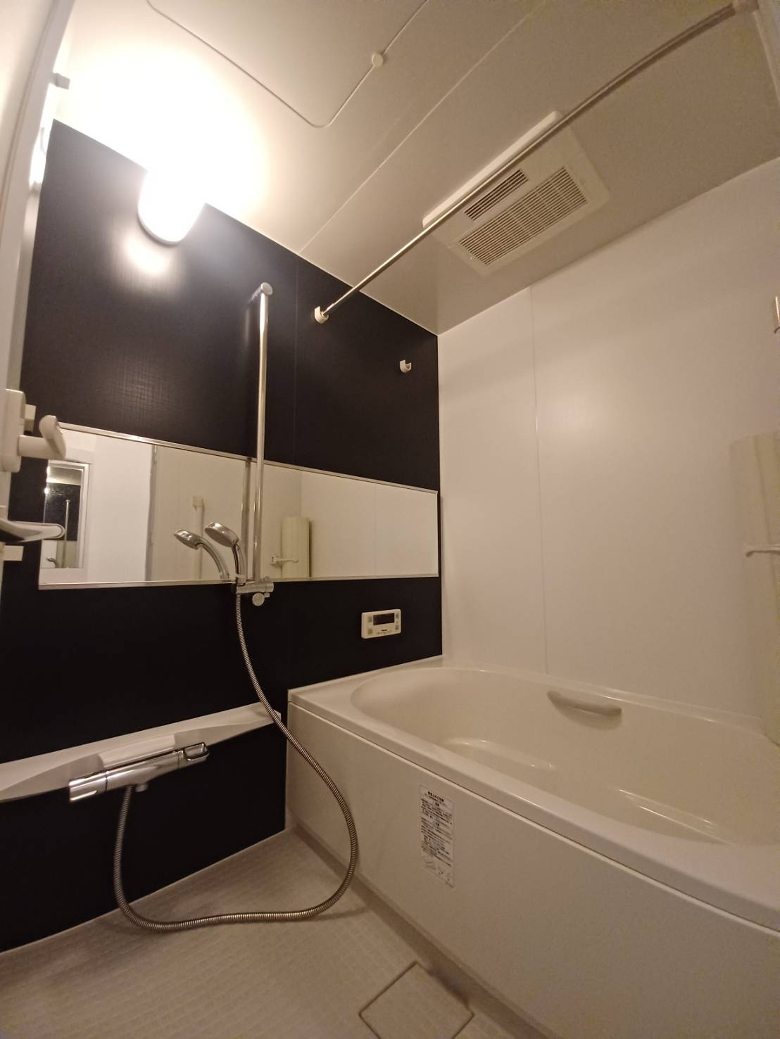 ヒーローマンション・リヴェールの浴室