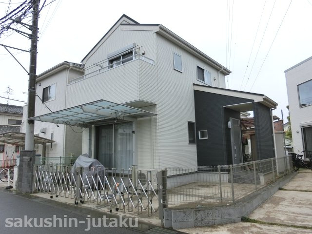 大和田　中古戸建の外観|ＬＤＫ15.7帖　リビングイン階段　トイレ２カ所　風呂１坪サイズ　カウンターキッチン　玄関収納　パントリ―　階段下収納　各居室収納あり　