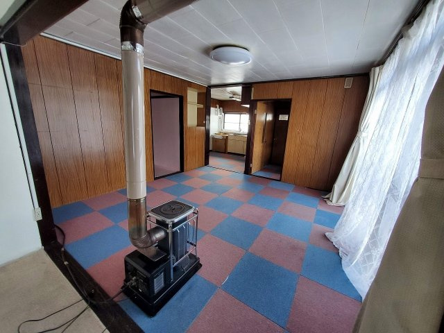 【居間・リビング】 | 北見市留辺蘂町旭西　中古売家