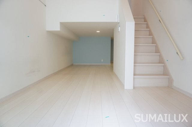 熊本市中央区南熊本１丁目のアパートの居間・リビング