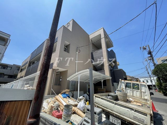 ラーハ前原の外観