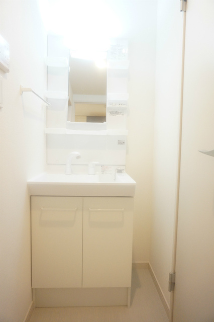 リブリ・アイリス幕張本郷の洗面所