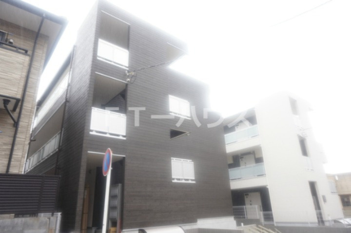 リブリ・アイリス幕張本郷の外観