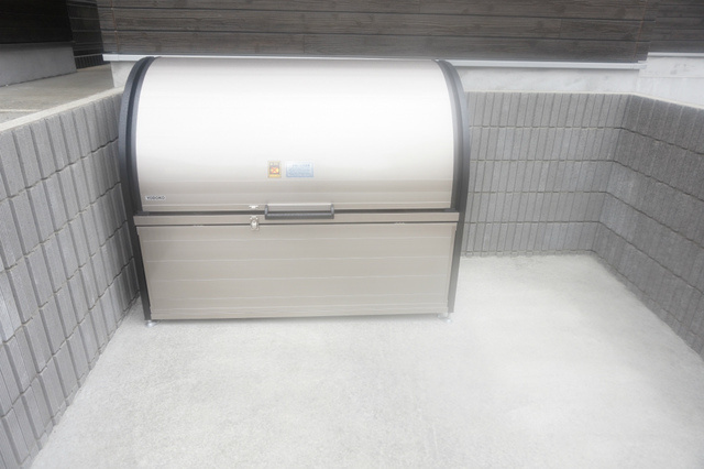 リブリ・アイリス幕張本郷のバルコニー