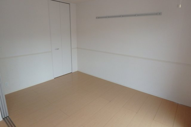 ロジュマンB棟の寝室