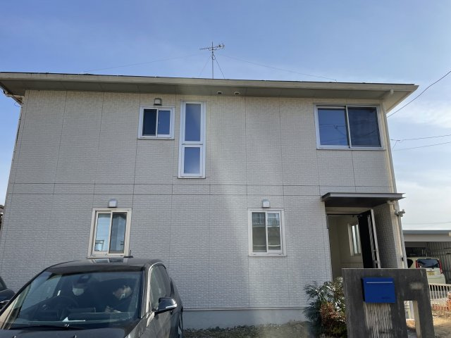 飯田市桐林　中古住宅の外観|耐久性があるサイディング