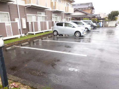 【駐車場】 | ファミールロード