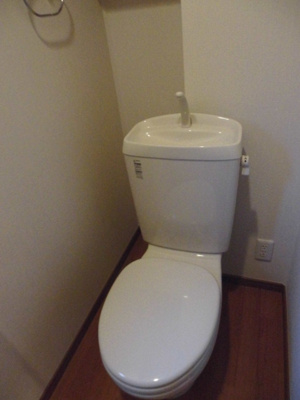 【トイレ】 | エトワール宮町 | ゆったりとした空間のトイレです
