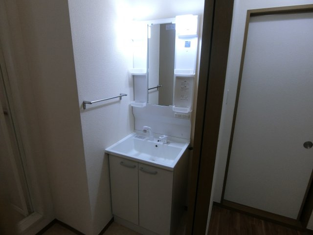 アンフィニＭＡＲＵＥＩの洗面所