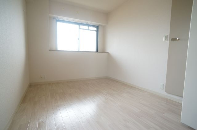 メゾンボヌールの寝室|参考、同建物・同間取りの号室