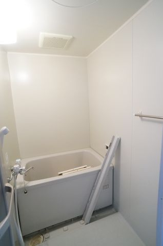 メゾンボヌールの浴室|参考、同建物・同間取りの号室