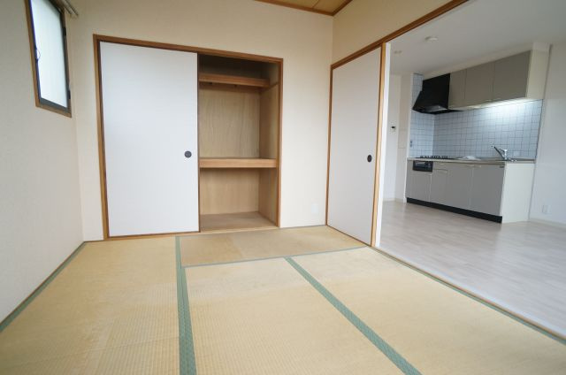 メゾンボヌールの和室|参考、同建物・同間取りの号室