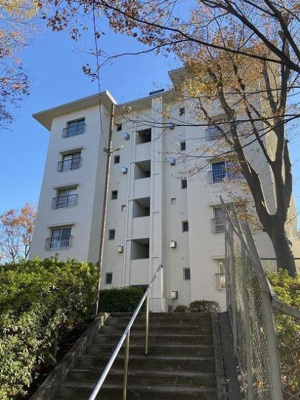 【外観】 | 田園青葉台住宅団地２号棟 | 総戸数４３６戸、昭和４２年３月築、管理人は日勤勤務につき管理体制良好です♪