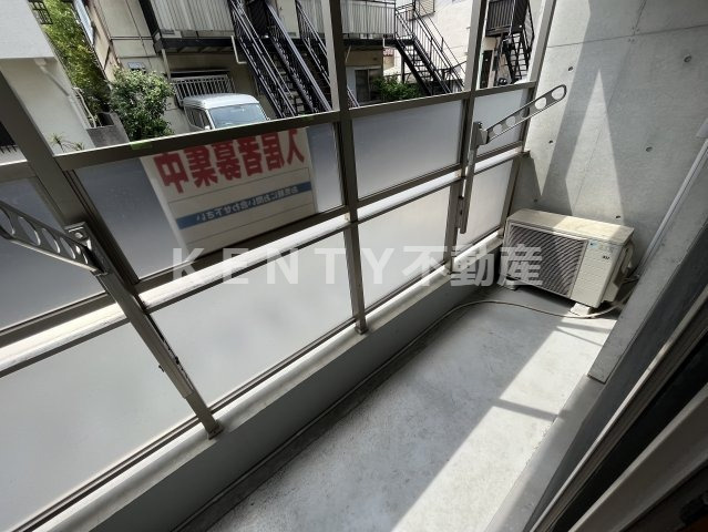【バルコニー】 | Ｍｅｌｌ　ｍａｉｓｏｎ　Ｔｏｓｈｉ | 暖かな日差しのふりそそぐバルコニー
