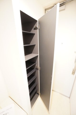 【収納】 | リブリ・ガーデンプレイス | ※同物件・同タイプの写真です。