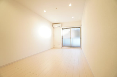 【居間・リビング】 | リブリ・ガーデンプレイス | ※同物件・同タイプの写真です。