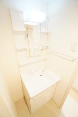 【洗面所】 | リブリ・ガーデンプレイス | ※同物件・同タイプの写真です。