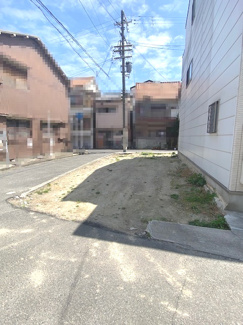 【前面道路含む現地写真】