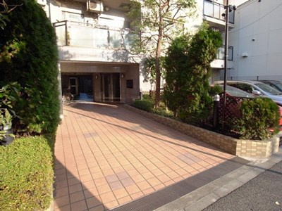 【エントランス】