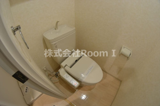 【トイレ】 | KDX堺筋本町レジデンス | ゆったりとした空間のトイレです