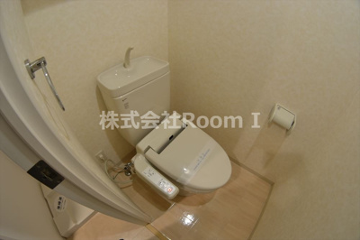 【トイレ】 | KDX堺筋本町レジデンス | ゆったりとした空間のトイレです