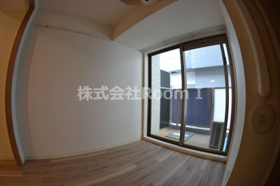 【洋室】 | プレサンス松屋町グレース | 個人の部屋や寝室として使える洋室です