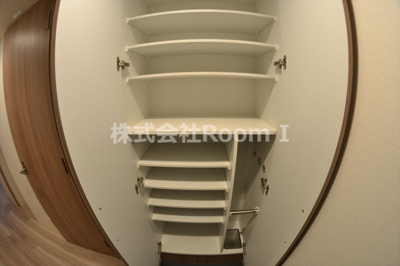 【玄関】 | プレサンス松屋町グレース | 落ち着いた玄関です