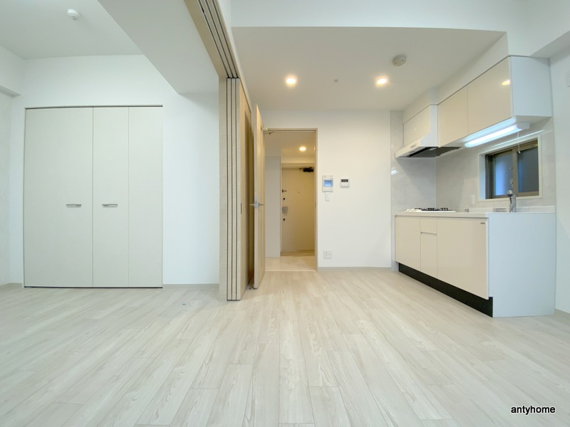 エステムコート難波Ⅵエント　仲介手数料無料の居間・リビング