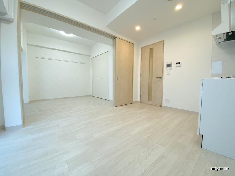 エステムコート難波Ⅵエント　仲介手数料無料の居間・リビング