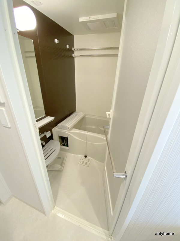 エステムコート難波Ⅵエント　仲介手数料無料の浴室