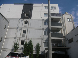 【外観】 | 「府中本町」駅徒歩1分。「府中駅」も利用できて便利な立地です。