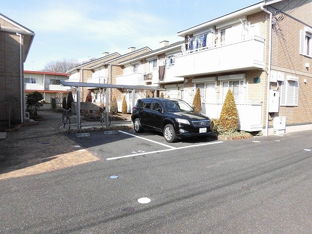 ローズコート・H　B棟の駐車場
