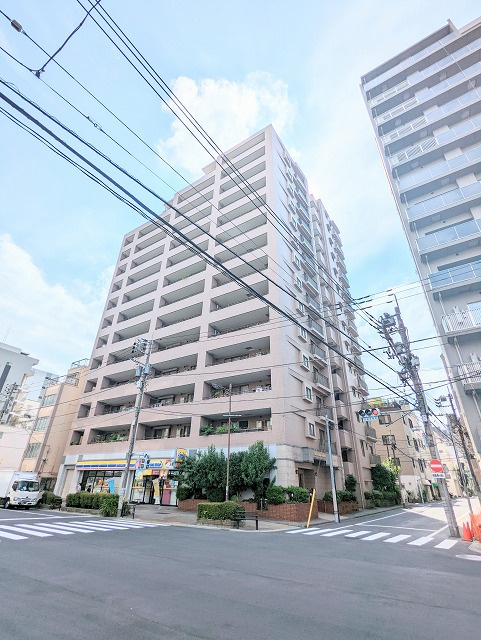 クリオ浅草弐番館の外観