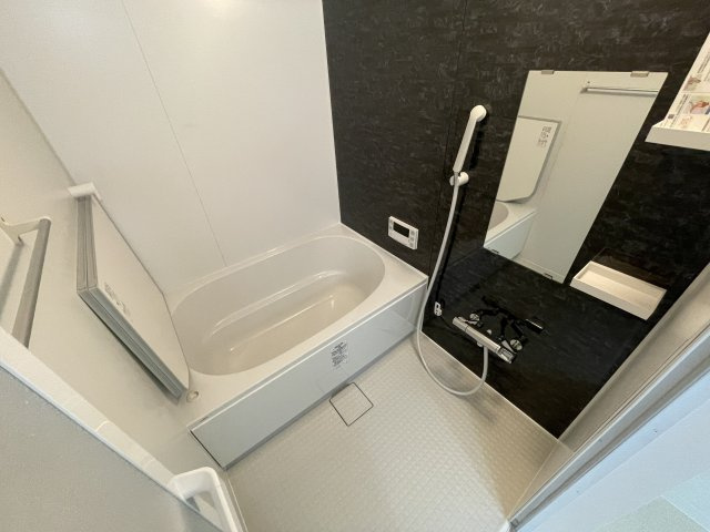 近鉄南港ガーデンハイツ２１号棟の浴室|ゆったり過ごせるお風呂です