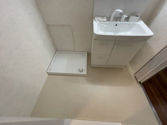 近鉄南港ガーデンハイツ２１号棟の洗面所|脱衣スペースもあります